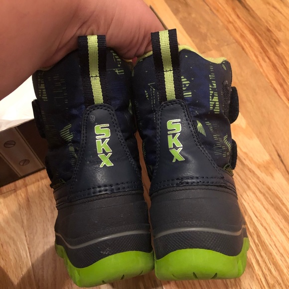 Kids Snow Boots - Picture 4 of 6